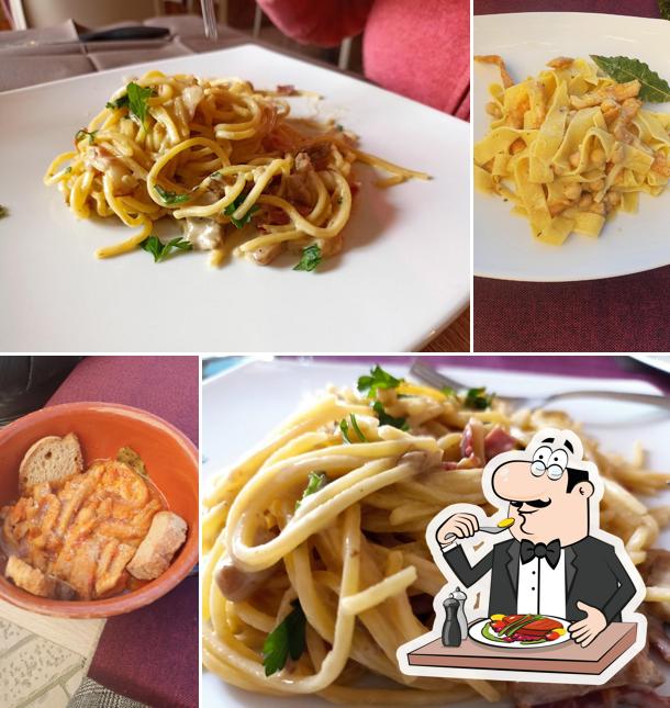 Arco Divino,Piazza Castello