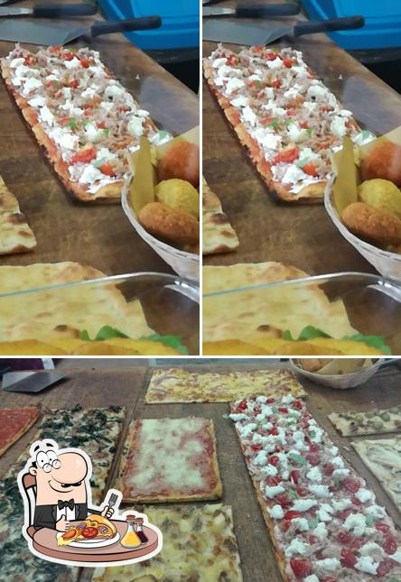 Prenditi una pizza a 2 di Pizze - Pizzeria Pomezia
