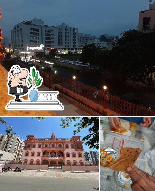 Among different things one can find exterior and food at Premvati bhojnalay