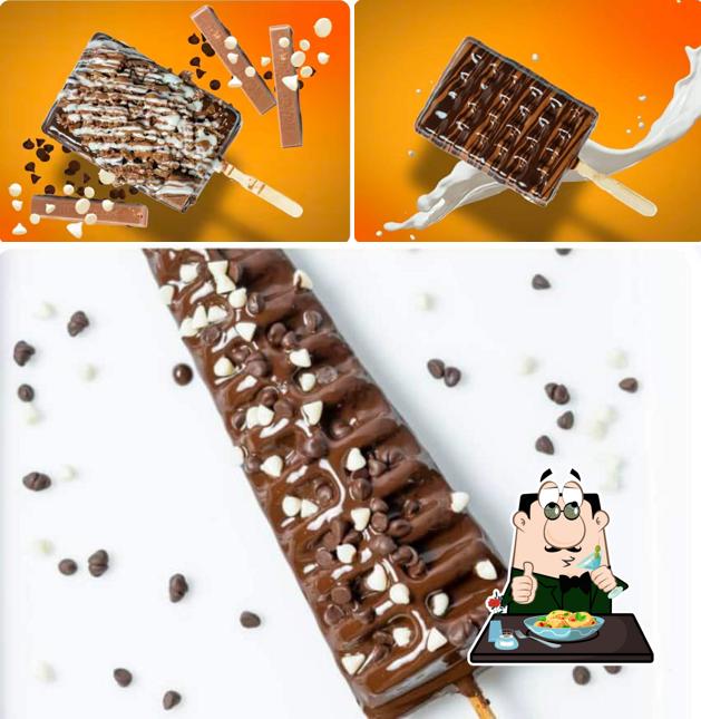 Food at The Waffle Station