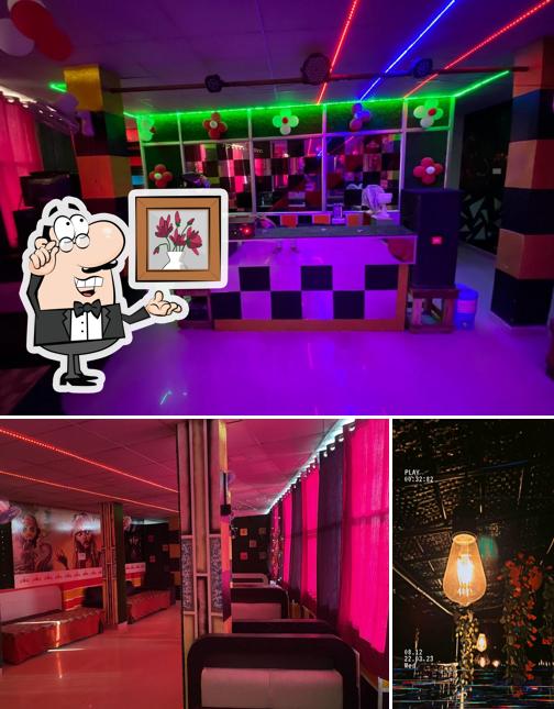 Check out how Vpirates café & rooftop looks inside