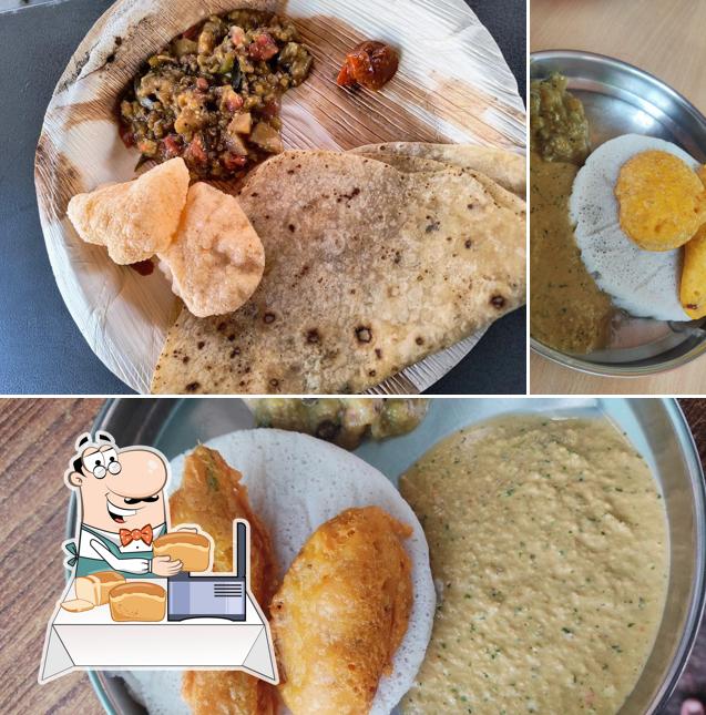 Garlic bread at Raghavendra mess