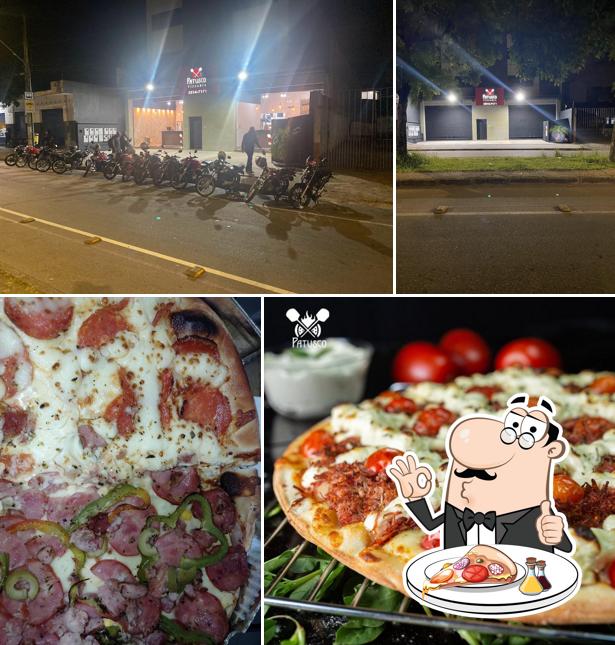 Escolha diferentes variedades de pizza