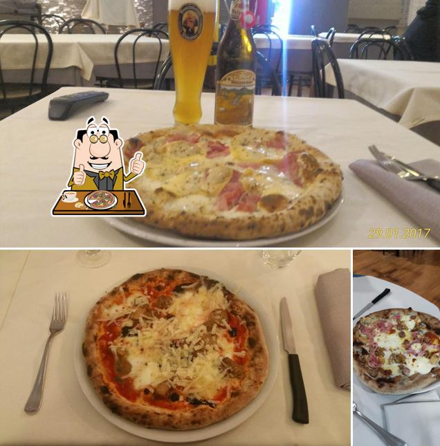 Scegli tra le svariate varianti di pizza