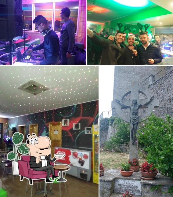 Dai un'occhiata agli interni di Snack Bar Vulcano