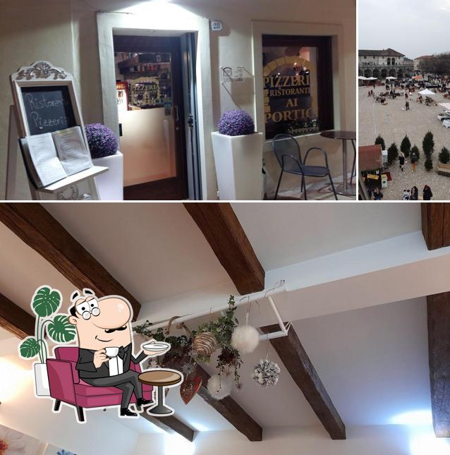 La foto di interni e esterno da Ai Portici