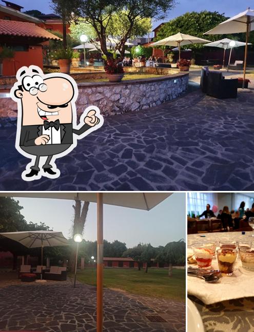 La foto di interni e cibo da Ristorante Pizzeria "La Pineta"