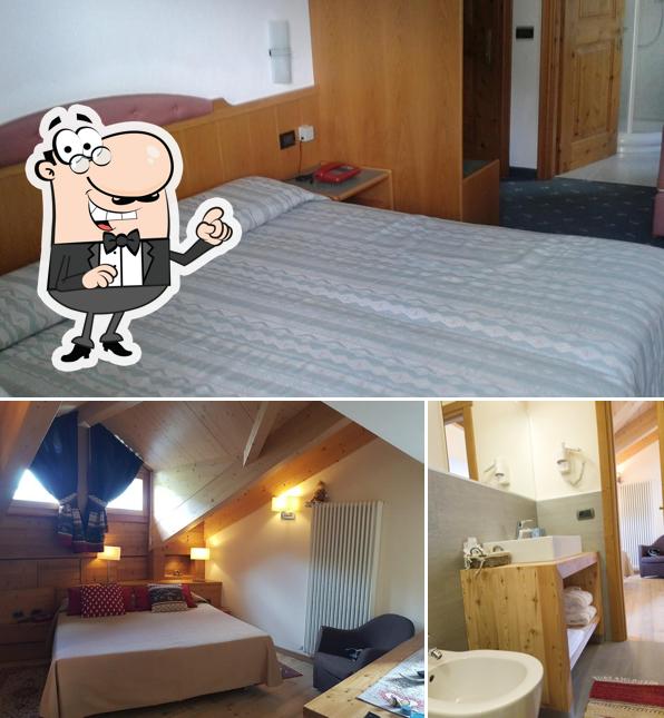 Siediti a un tavolo di Hotel Cardo