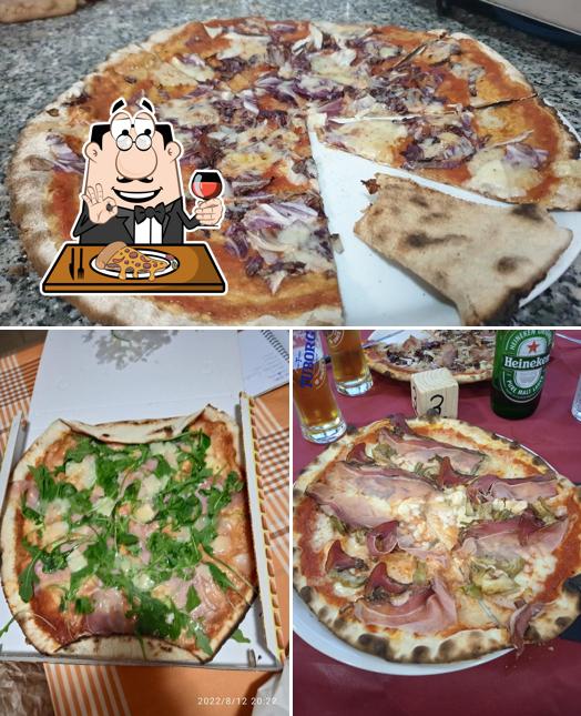 A Maya Pizzeria, puoi provare una bella pizza