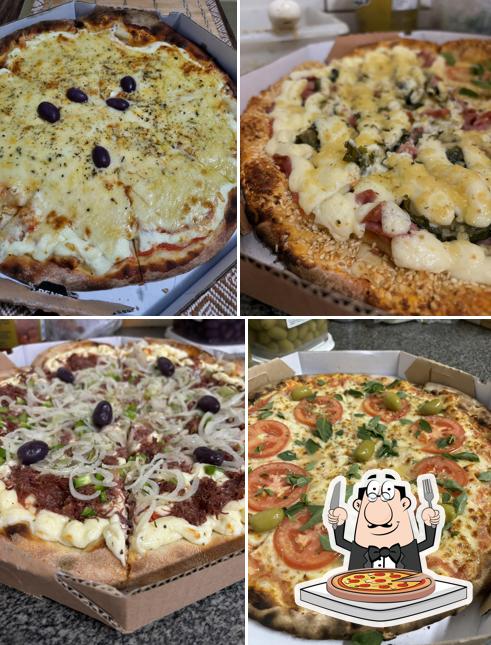 Escolha pizza no Pizzaria By Night