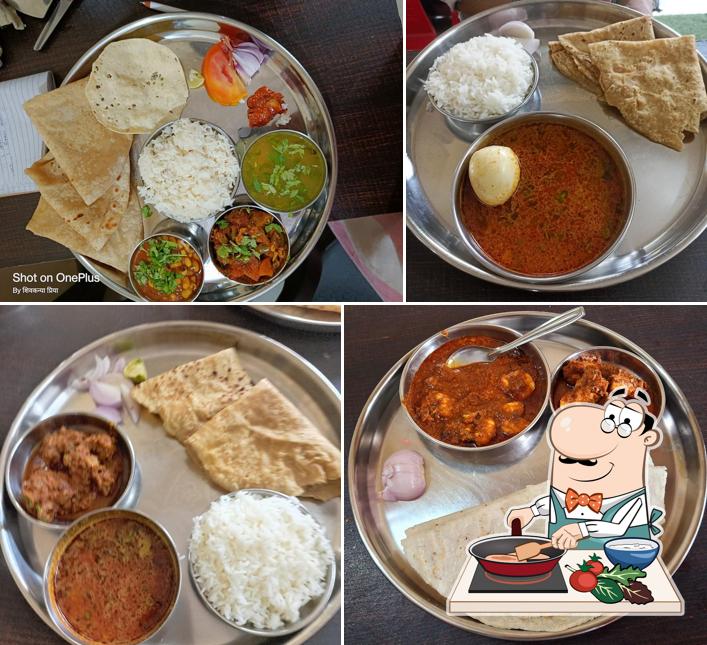 Chicken curry at 360 MARATHI THALI CENTER