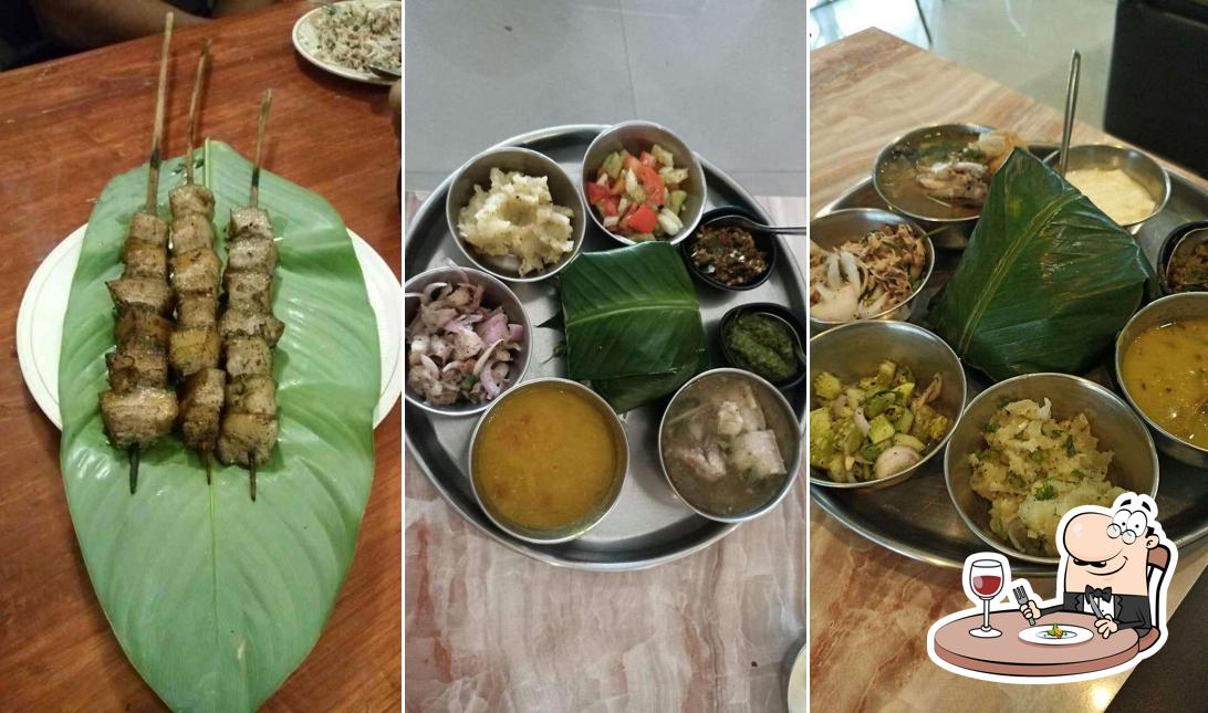 Food at Taii Singpho