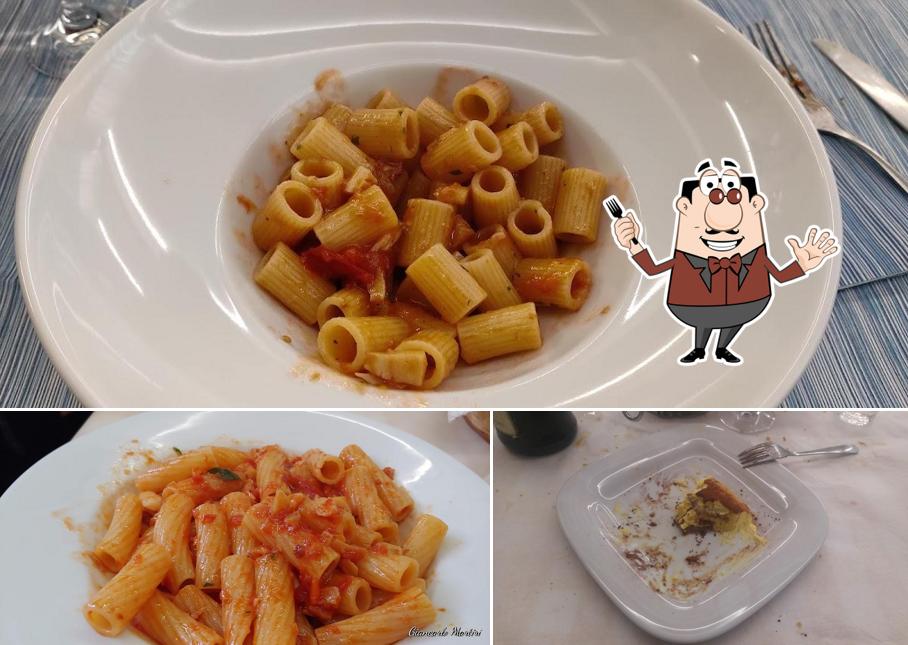 Cibo al Trattoria Carotti