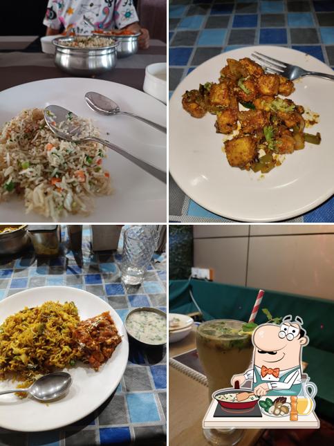 Fried rice at Chain Of Clouds
