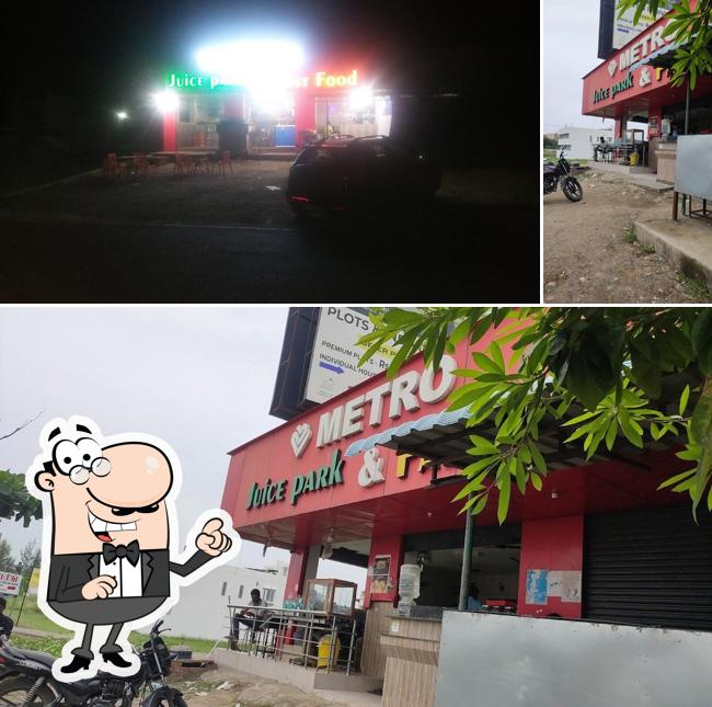 Check out how METRO HOTEL AND FAST FOOD looks outside