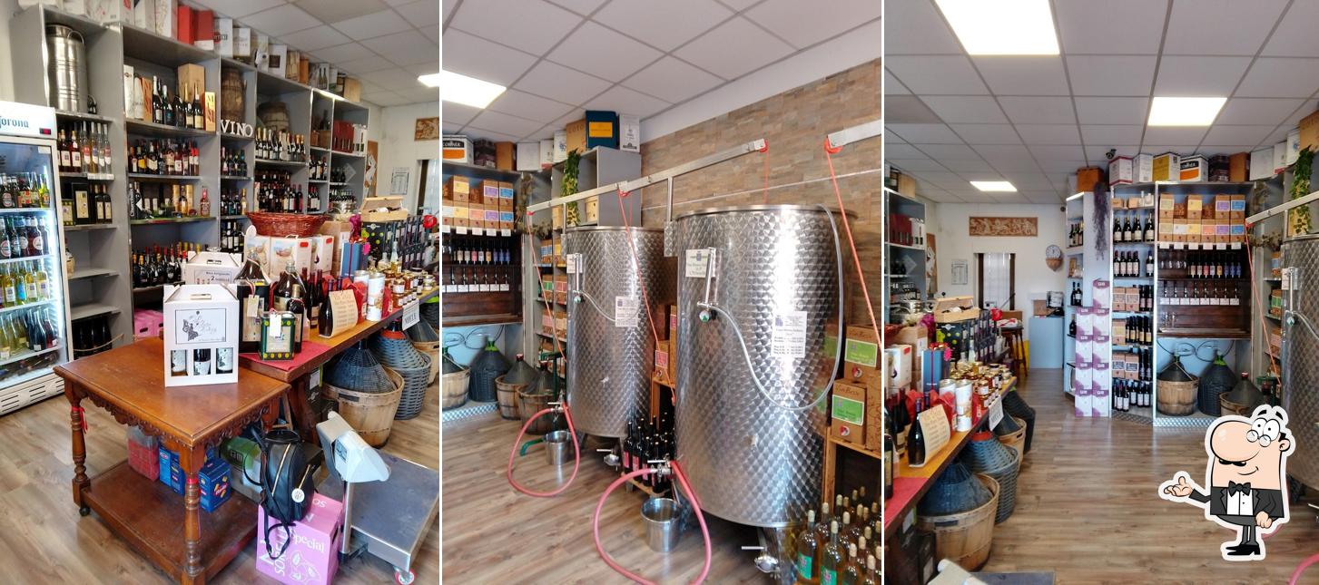 Gli interni di La Cantina di Sant'Angelo di Lorenzoni Gilberto