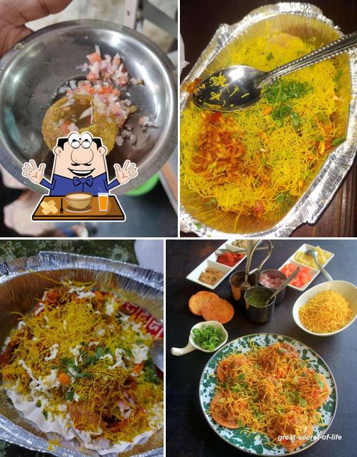Food at Vijay Laxmi Bhelpuri House
