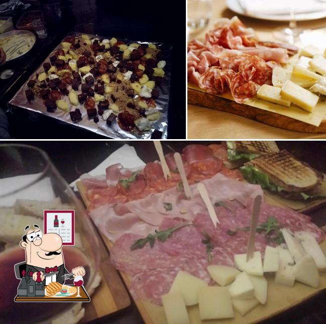 Ordina i piatti di carne a Vineria San Sebastiano