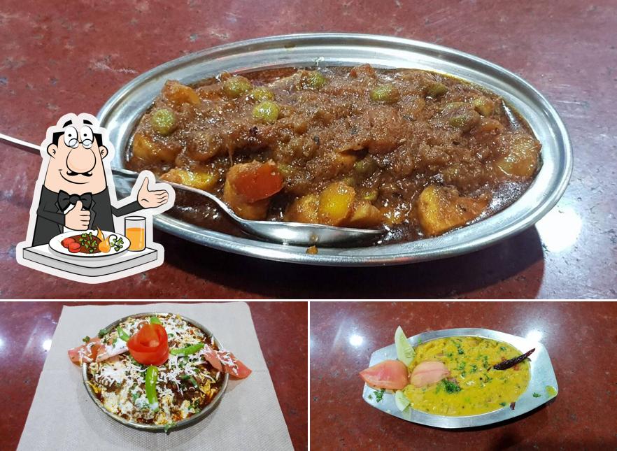 Food at BIBHUTI HOTEL