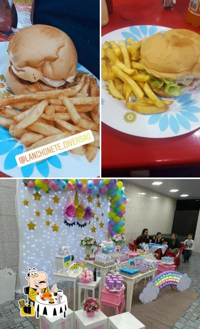 Entre diferentes coisas, comida e aniversário podem ser encontrados no Lanchonete Diversão