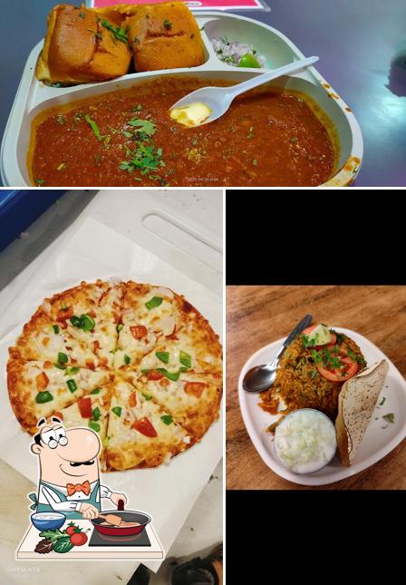 Chicken curry at Shrimant cafe