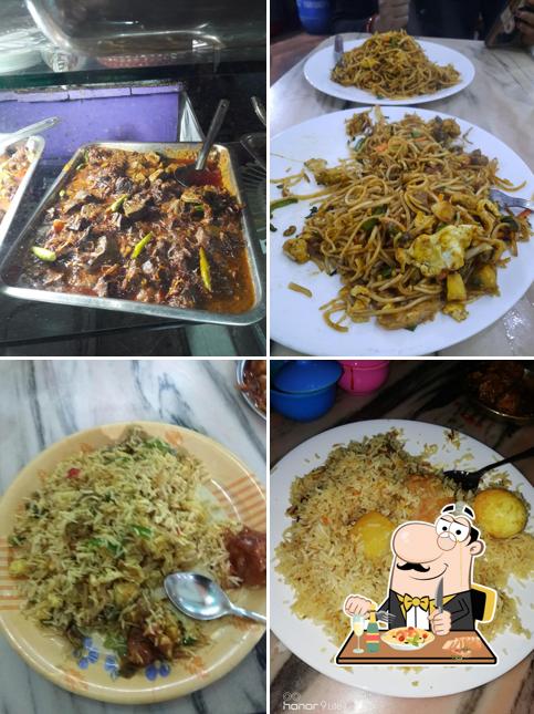 Pad thai at Ajanta Hotel & Restaurant