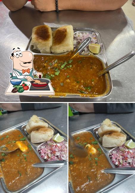 Chicken curry at Santosh Pavbhaji Restaurant