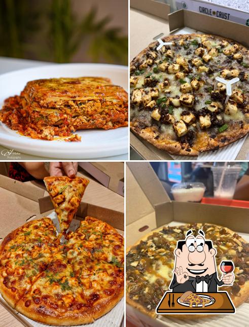 Try out various kinds of pizza