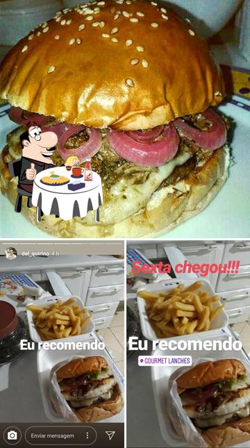 Experimente um hambúrguer no Gourmet Lanches