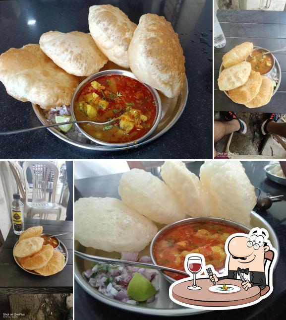 Meals at Hotel Prakash Bhuvan Best PuriBhaji in Satara