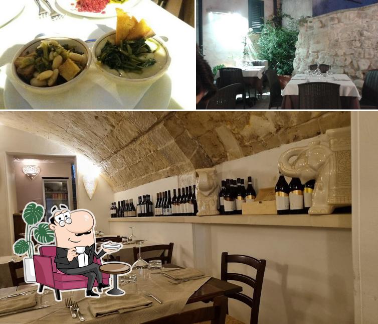 La interni e cibo del ristorante