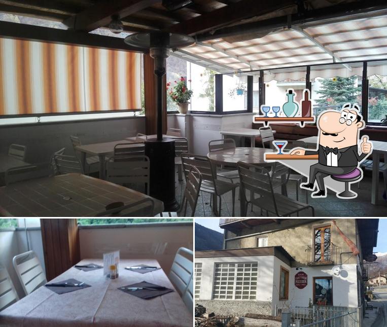 Gli interni di Osteria Degli Amici