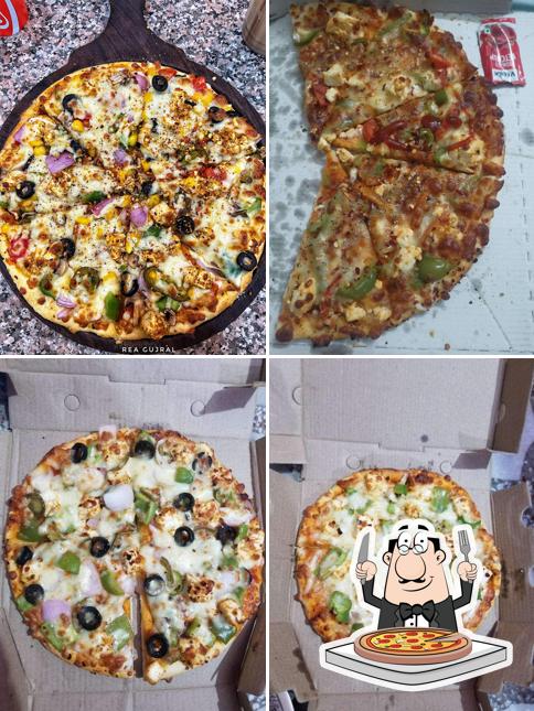 At Essen Stop, Mukerian, you can taste pizza