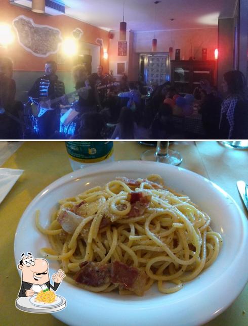 Spaghetti alla carbonara al Maracais Hostaria