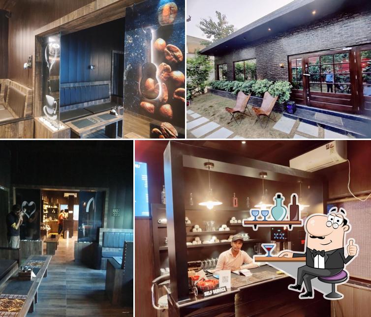 Check out how Seychelles Cafe looks inside