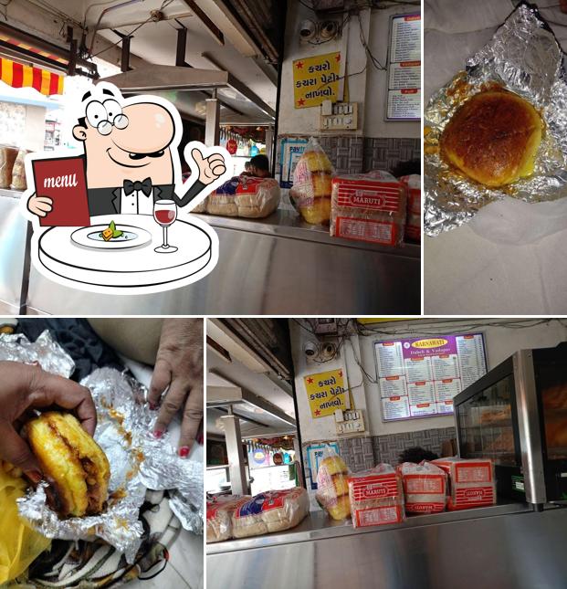 Food at Karnavati dabeli
