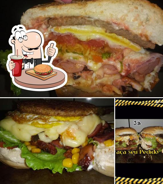 Os hambúrgueres do Boy's lanches irão saciar uma variedade de gostos