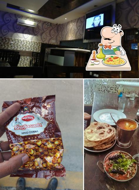 The photo of GREWAL HOTEL AND RESTAURANT’s food and interior