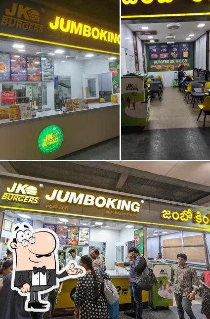 The interior of JUMBOKING BURGERS