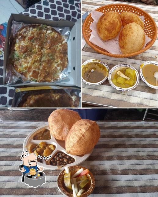 Food at Pt Pirthi Di Hatti