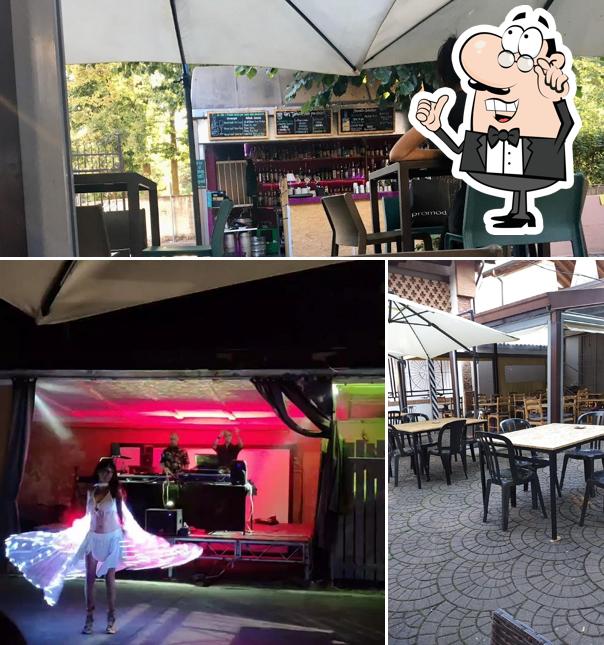 Siediti a un tavolo di Boulevardier café & bistrot