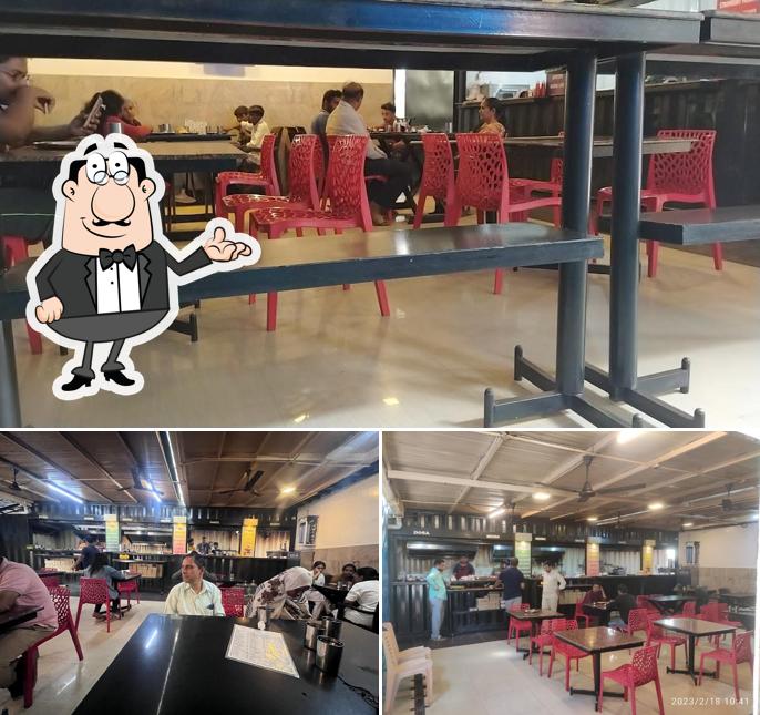 Check out how HOYSALA THINDI BOX looks inside