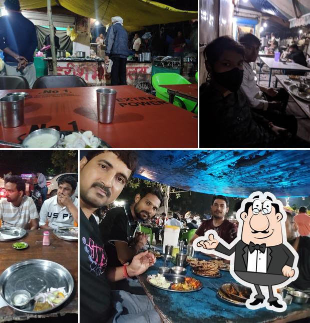 The interior of Harish Bhojnalay