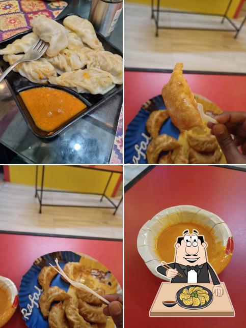 Gyoza at MOMOS ON WHEELS