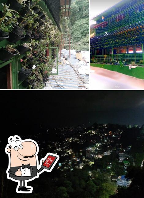 The exterior of Kozyrooms Hotel Jaiswal Grand