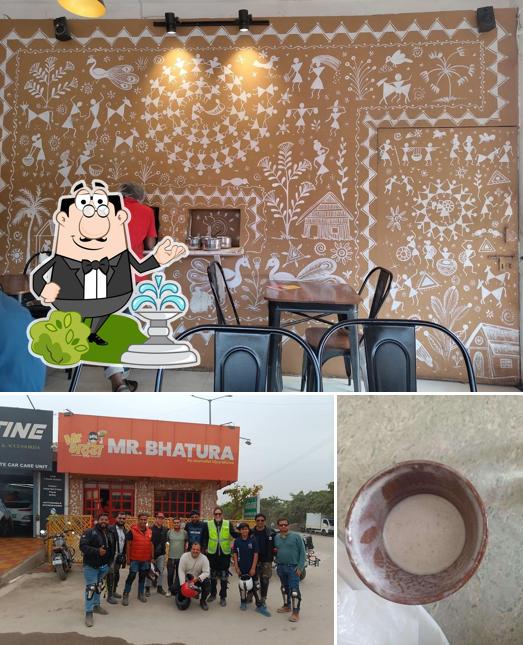 This is the photo depicting exterior and food at Mr.Bhatura
