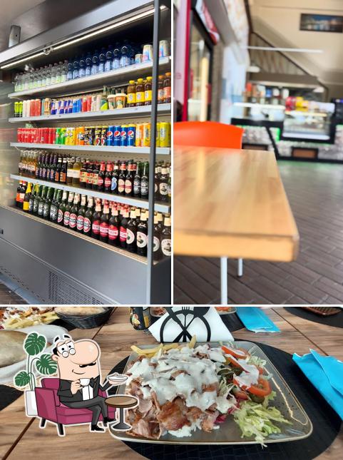La interni e cibo del ristorante