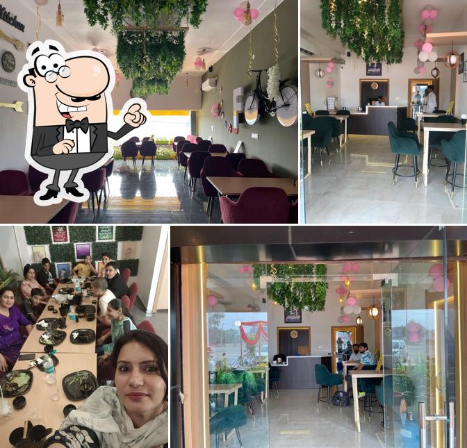 The interior of Brunch & Crunch