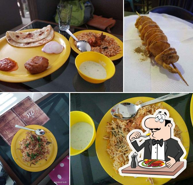 Meals at H2O CAFE & RESTAURANT