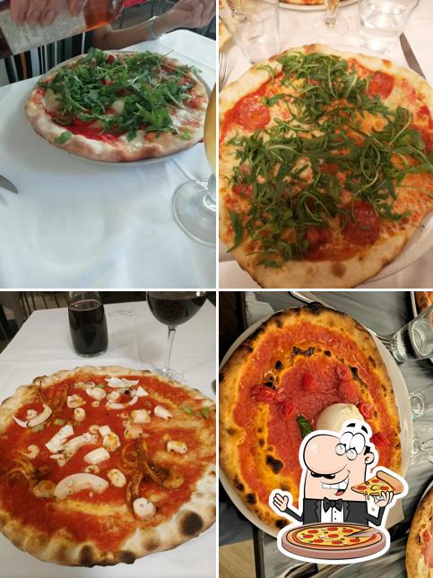 Scegli una pizza a Ristorante Pizzeria Don Alfonso
